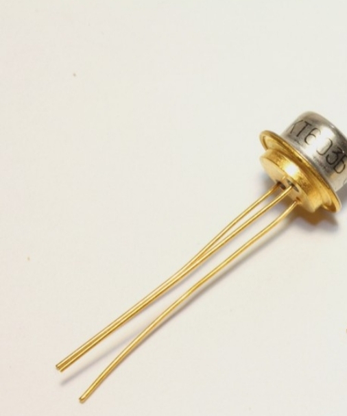 КТ601 и подобные, желтые ноги